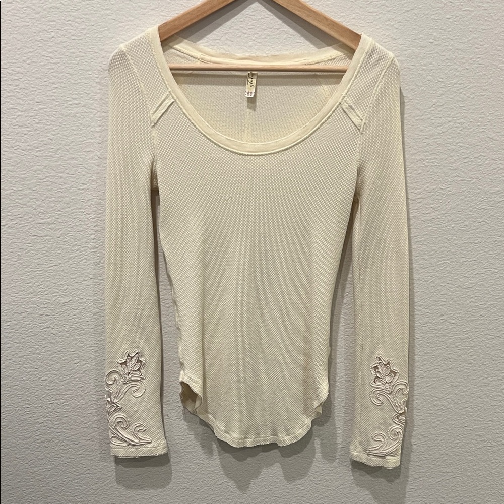 Free People Long Sleeve Thermal Style Top Size Medium